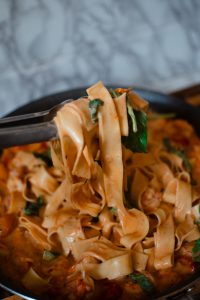 tiktok lobster bisque pasta recipe